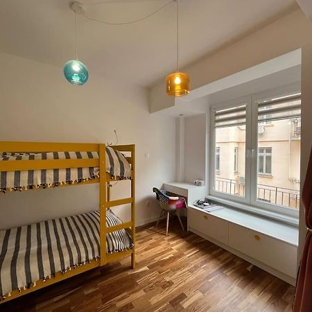 Family Friendly Downtown Apart โซเฟีย ภายนอก รูปภาพ